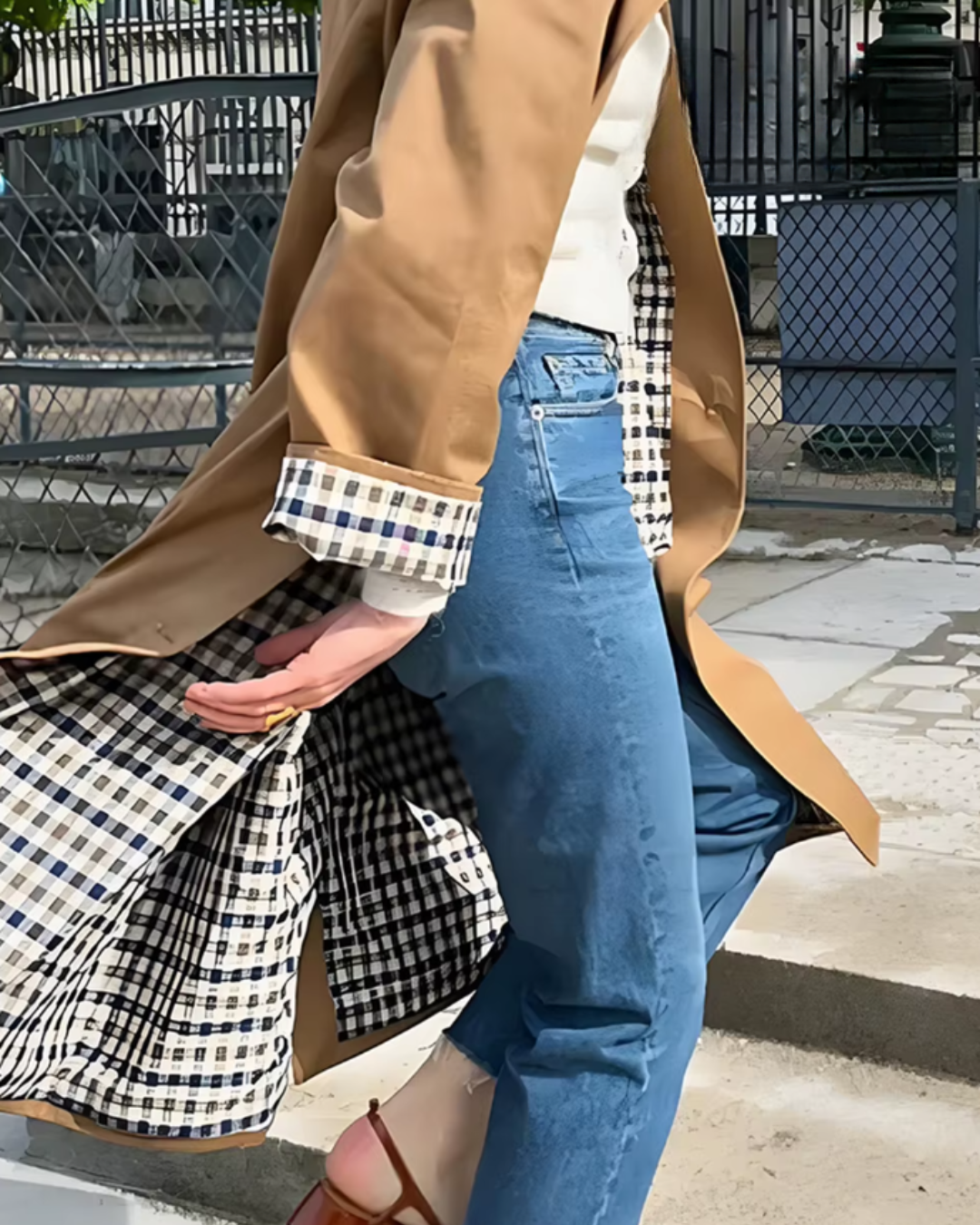 Amélie | The Retro Long Trench