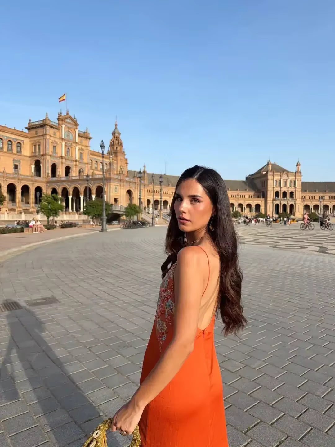Paloma Sunset | Glittrande maxiklänning med paljetter