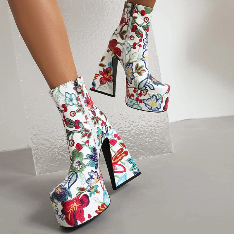 Floral Groove Short | Platform Boots