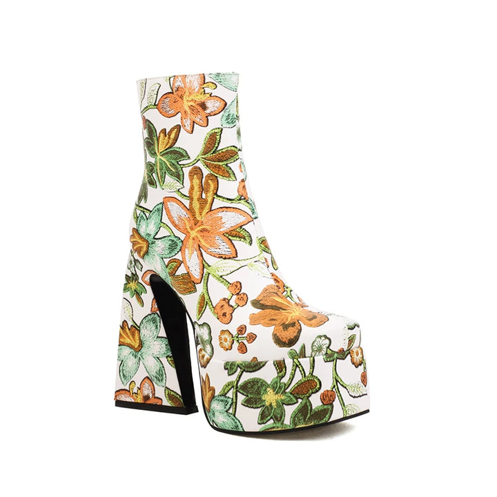 Floral Groove Short | Platform Boots