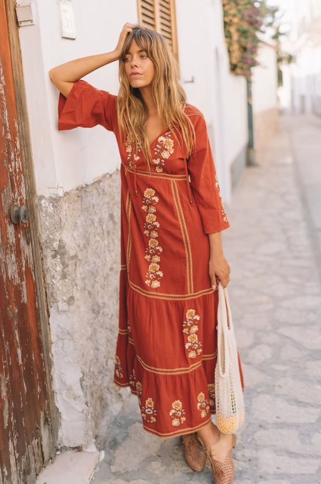 Isla | Broderad Boho Maxiklänning