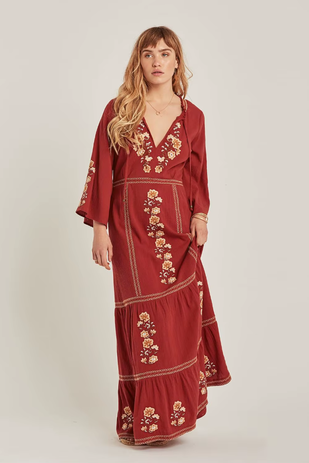 Isla | Broderad Boho Maxiklänning