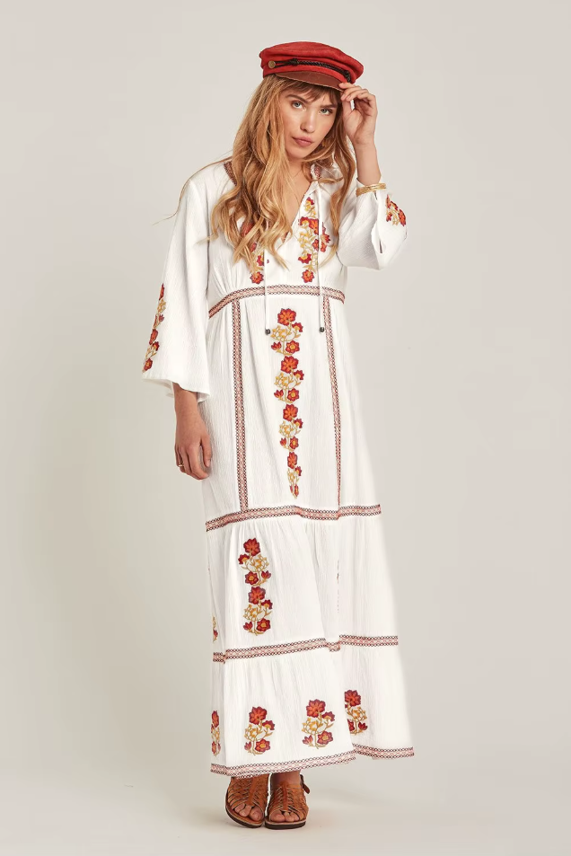 Isla | Broderad Boho Maxiklänning