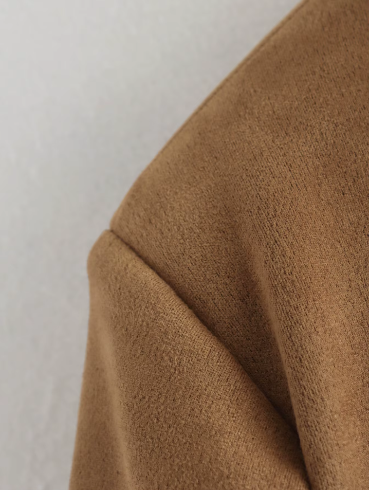 Sierra Luxe | Elegant Mockajacka 