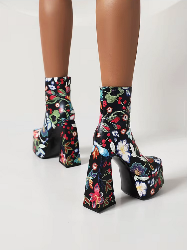 Floral Groove Short | Platform Boots