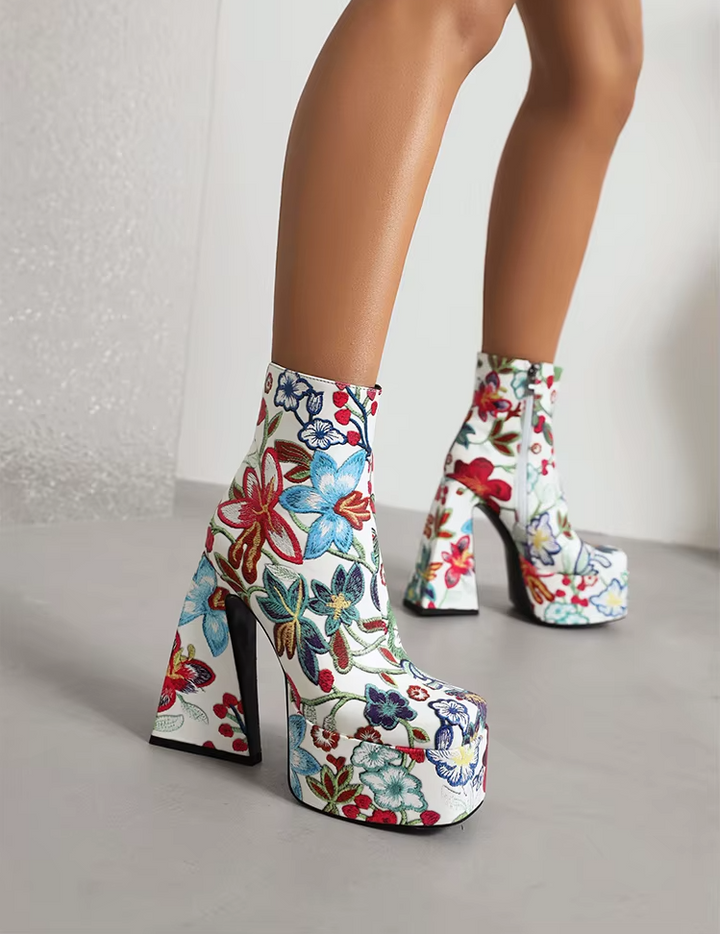 Floral Groove Short | Platform Boots