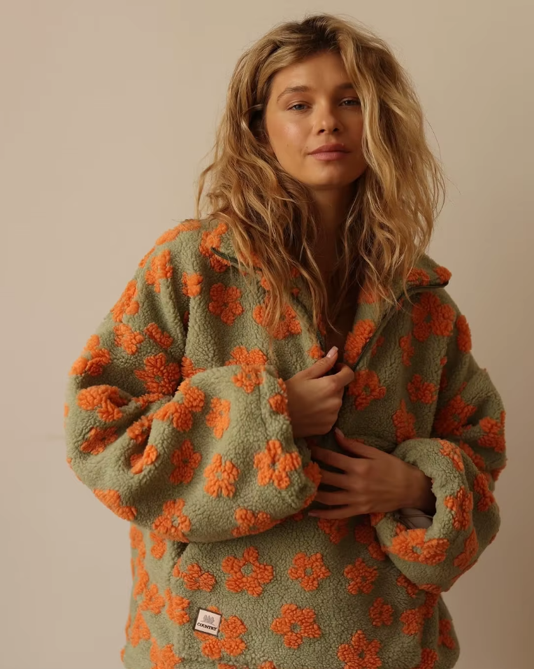 Daisy | The Flower Power Fleece
