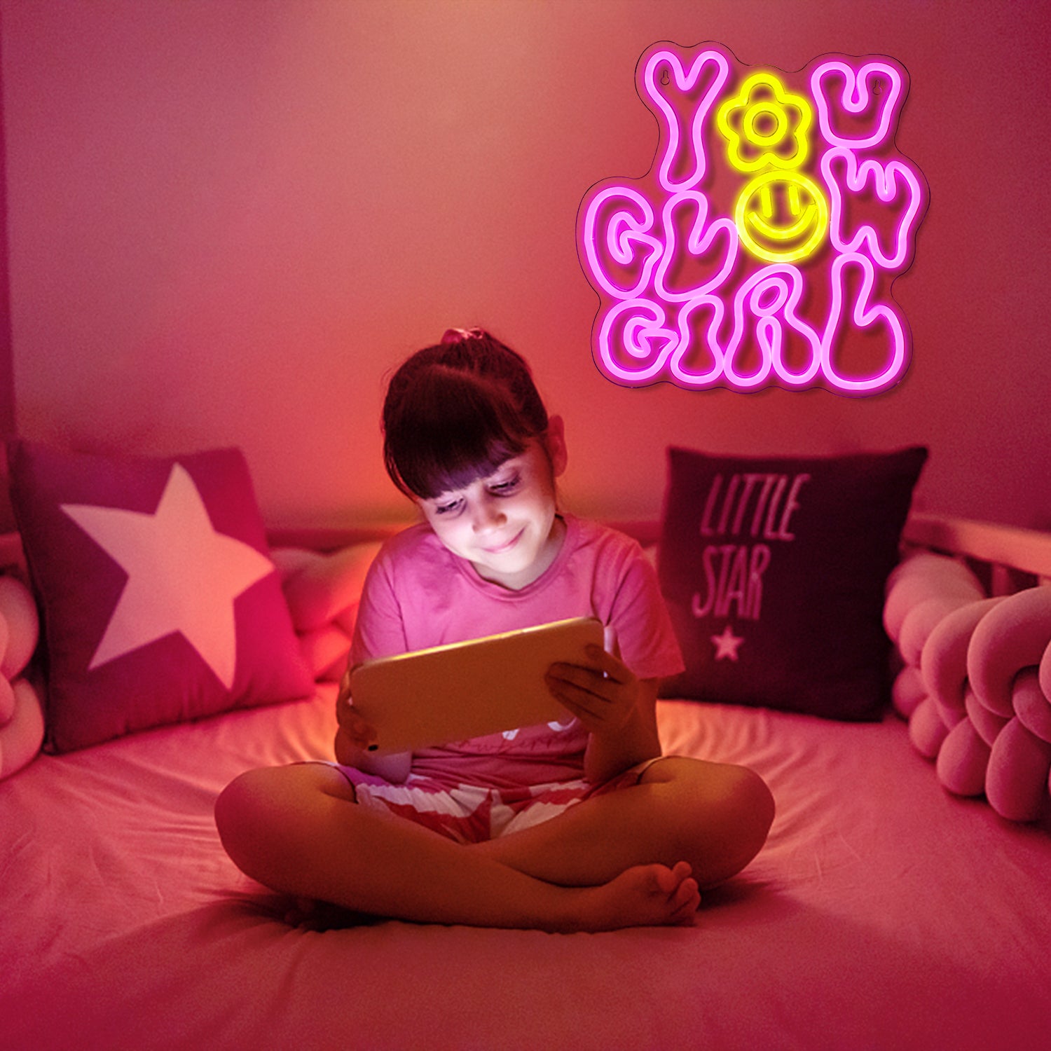 You Glow Girl | Charmig Neonskylt